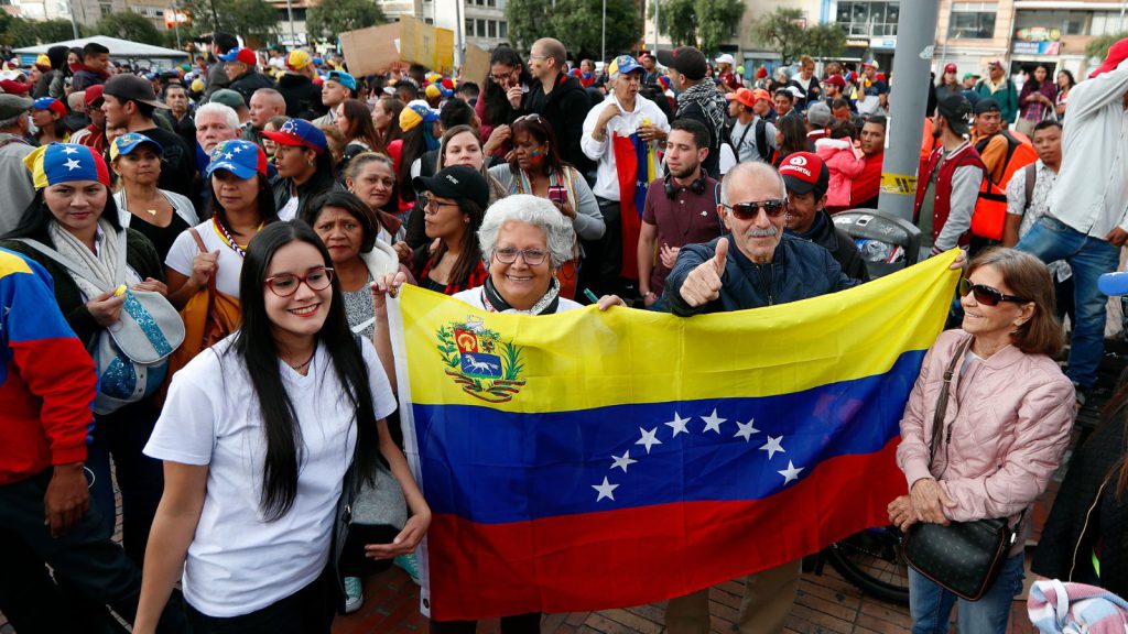 Cada vez surgen más ONG's que ayudan a la diáspora venezolana en América Latina