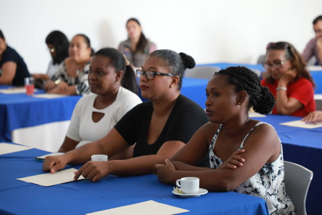 La Oficina de la Mujer de la capital del Atlántico ha realizado 32 encuentros con las participantes (Crédito: Colprensa - Jairo Cassiani)