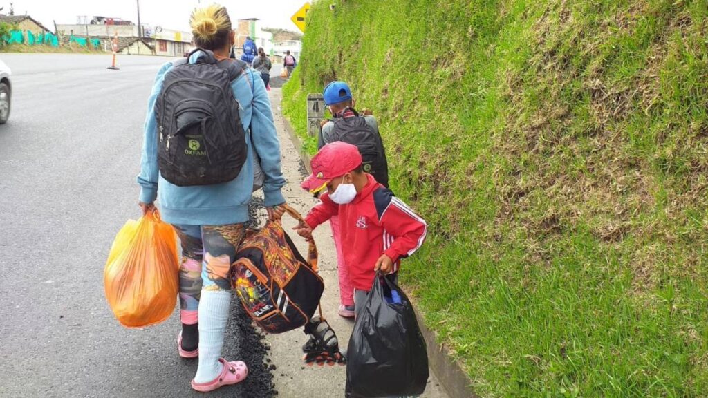 Lanzan el libro Viajando en niñez, por la protección de la infancia migrante