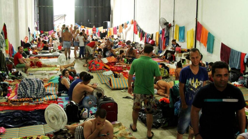 Migrantes venezolanos demandaron al gobernador de Florida, ¿por qué?