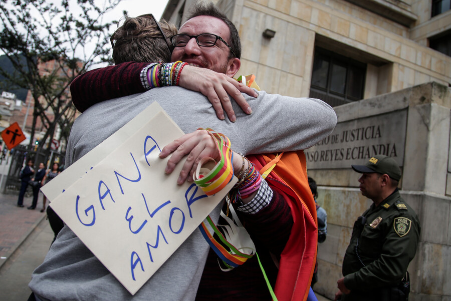 Manifestación de respaldo al fallo de la Corte Constitucional que respaldó el matrimonio homosexual. (Colprensa - Mauricio Alvarado)