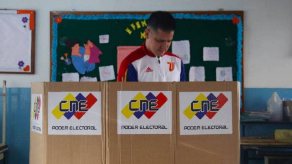 Oposición venezolana se retira de elecciones legislativas del 6 de diciembre