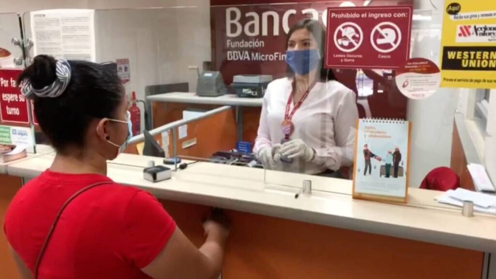 ¿Cómo va la inclusión financiera de los migrantes venezolanos en el país?
