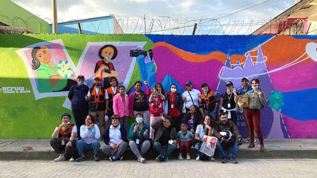 Un mural y un sancocho integraron a refugiadas venezolanas en Mosquera