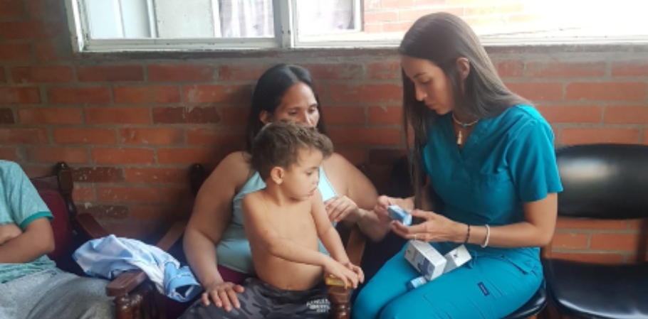 El 'rebusque' de médicos venezolanos en el país