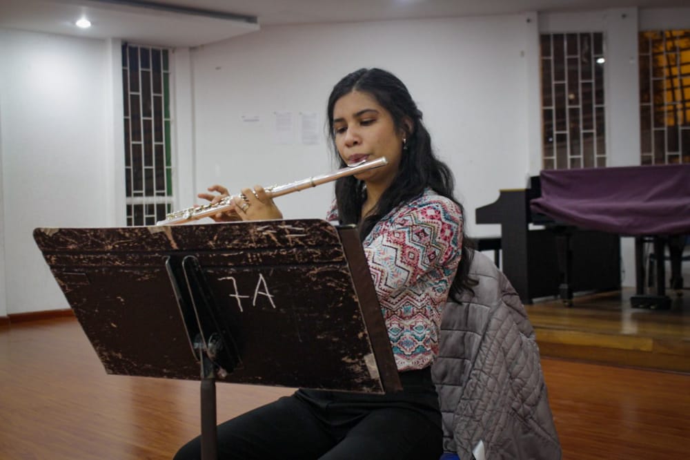 Entre gaitas y pianos, un músico venezolano se abrió camino en Bogotá