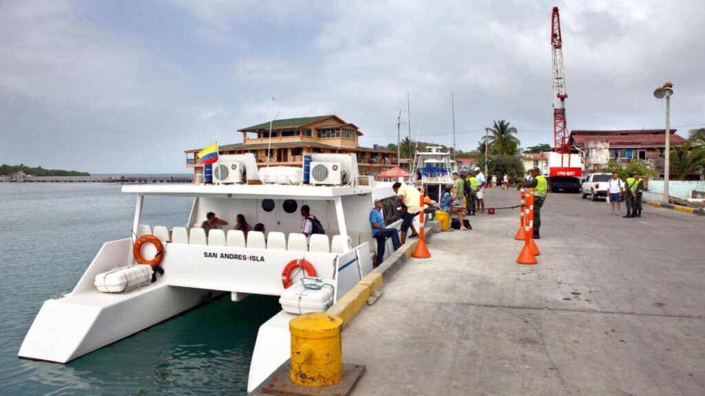 Alerta a migrantes: pronostican alto oleaje y fuertes vientos en San Andrés