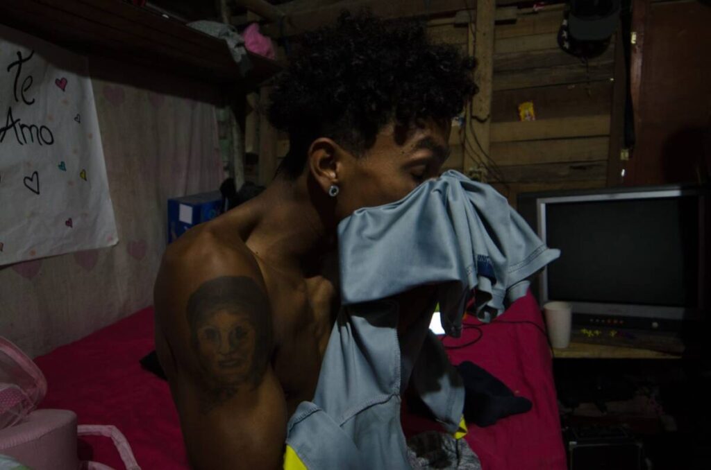 Retratos de Alca, el venezolano sin piernas que encontró su hogar en Barranquilla