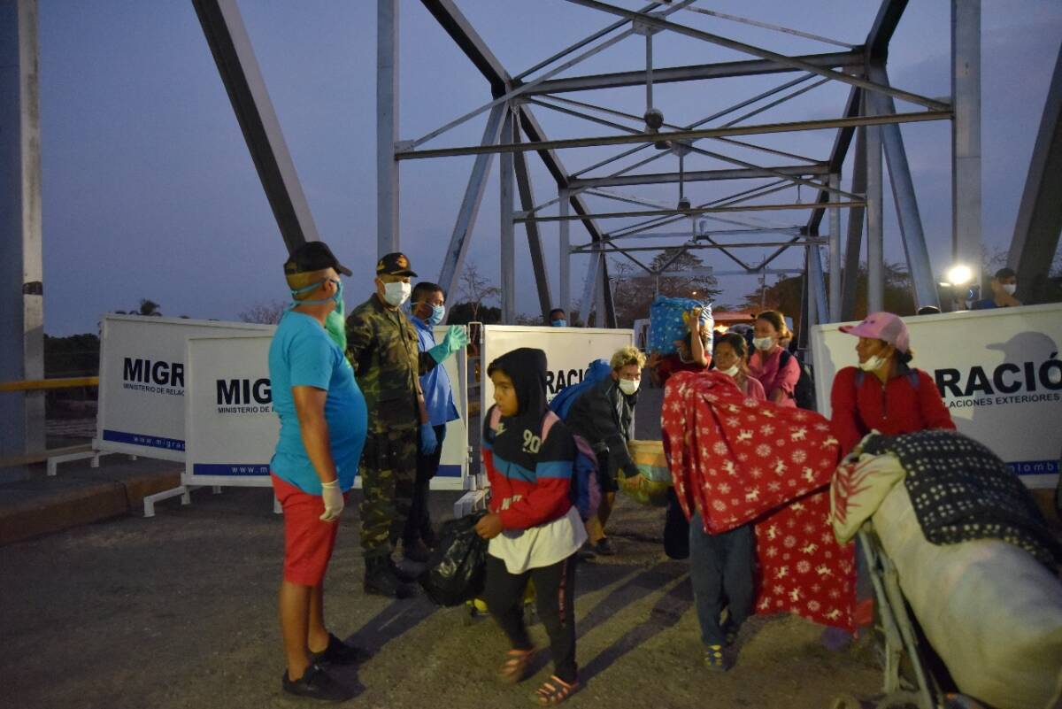 FOTOS | Así retornaron 70 migrantes venezolanos por Arauca