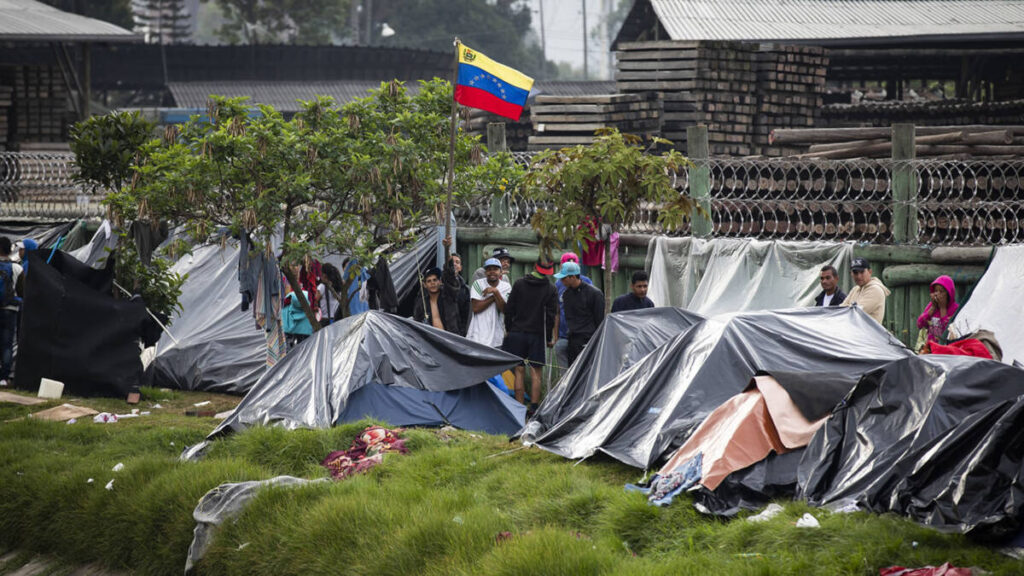 En comparación con el mundo, ¿qué tan bien está atendiendo Colombia a los migrantes?