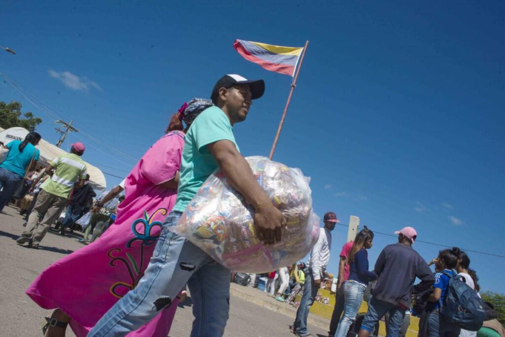 Siete mitos y verdades sobre los migrantes venezolanos en Colombia