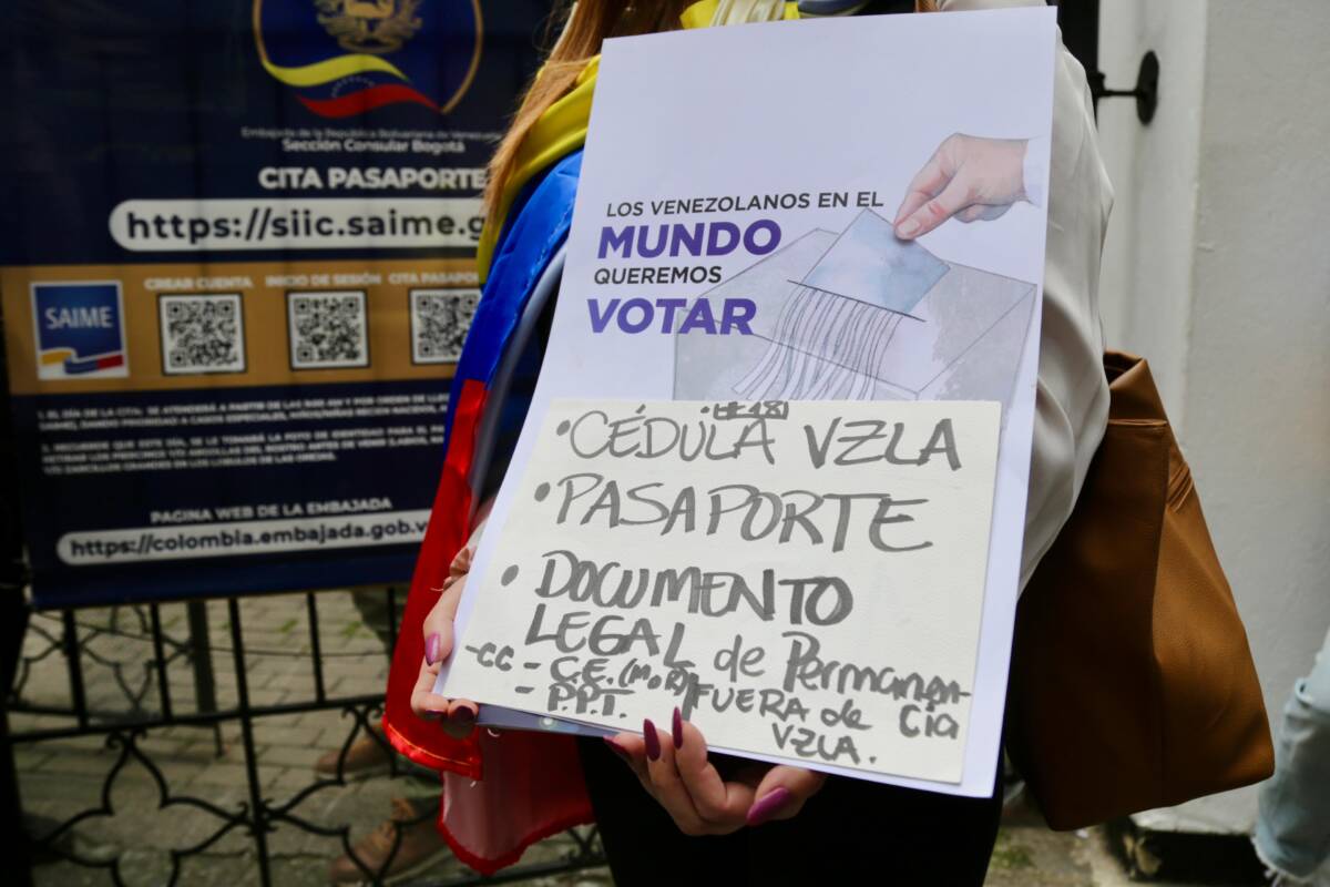 Organizaciones de venezolanos piden ampliación de plazos para inscripción electoral en Colombia. Foto: Mariano Vimos - Colprensa.